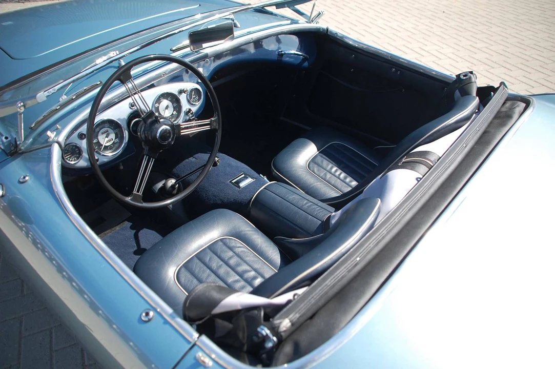 1953 Austin-Healey 100 - Image 2 of 5