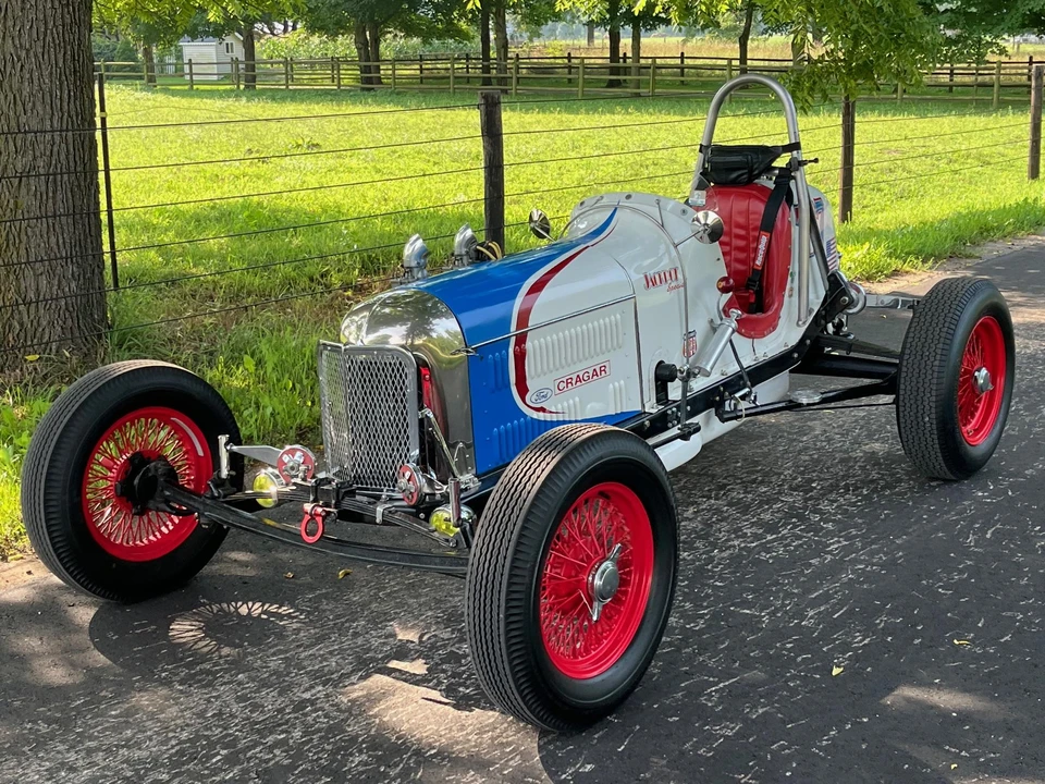 Ford Model B - Image 8 of 31