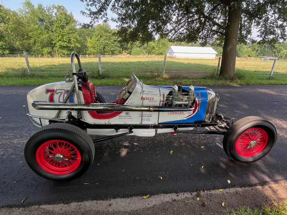 Ford Model B - Image 6 of 31