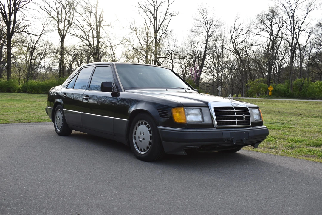 1991 Mercedes-Benz W124 E-Class - Image 24 of 31