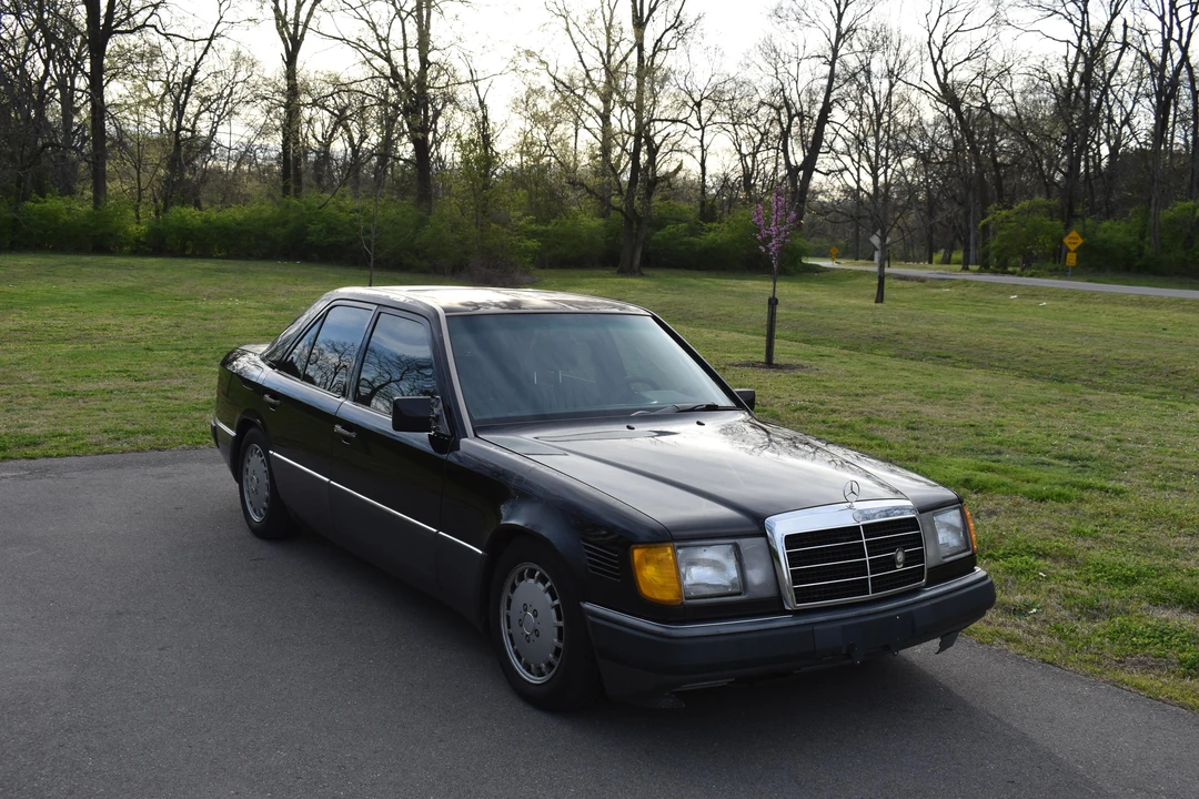 1991 Mercedes-Benz W124 E-Class - Image 25 of 31