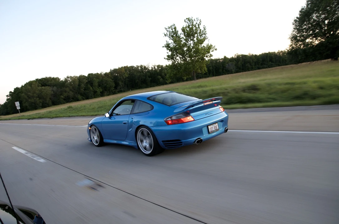 2002 Porsche 996 Turbo - Image 2 of 31