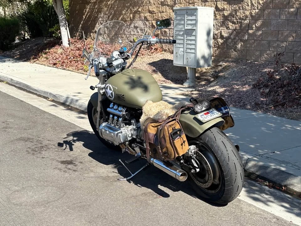 1998 Honda Gold Wing - Image 7 of 10