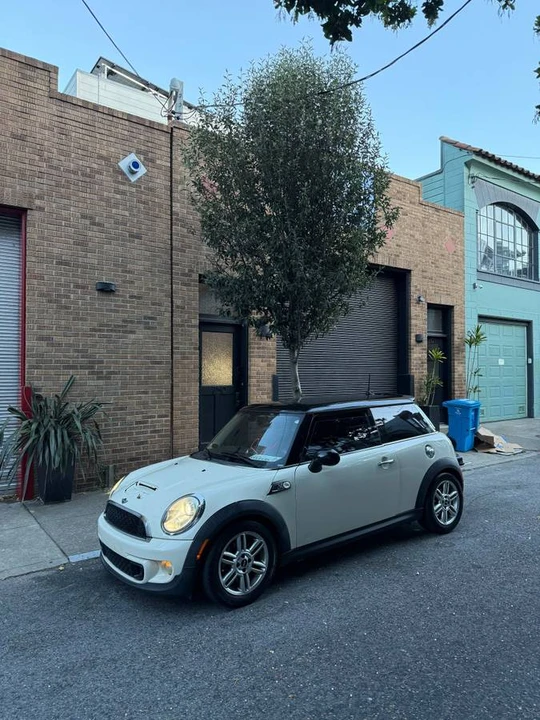 2011 Mini Mini 2nd Gen - Image 7 of 8