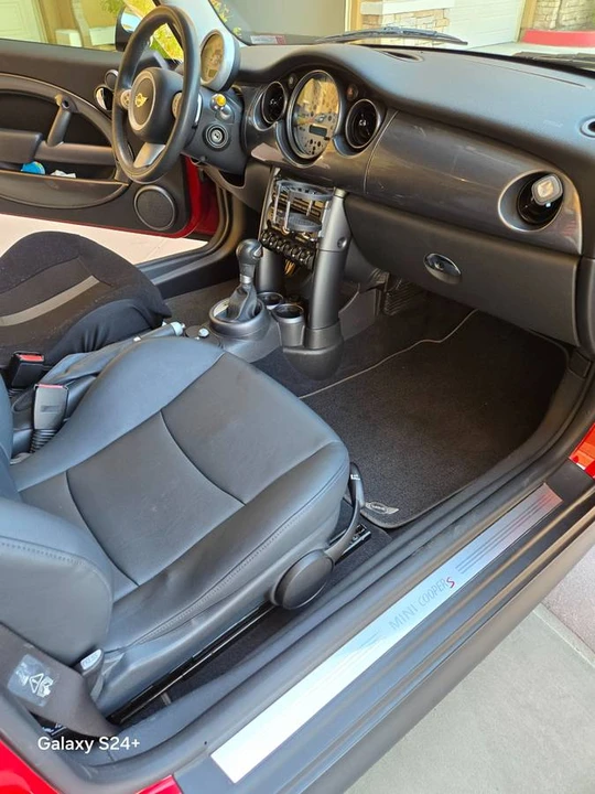 2006 Mini Mini Cooper S 1st Gen - Image 9 of 16