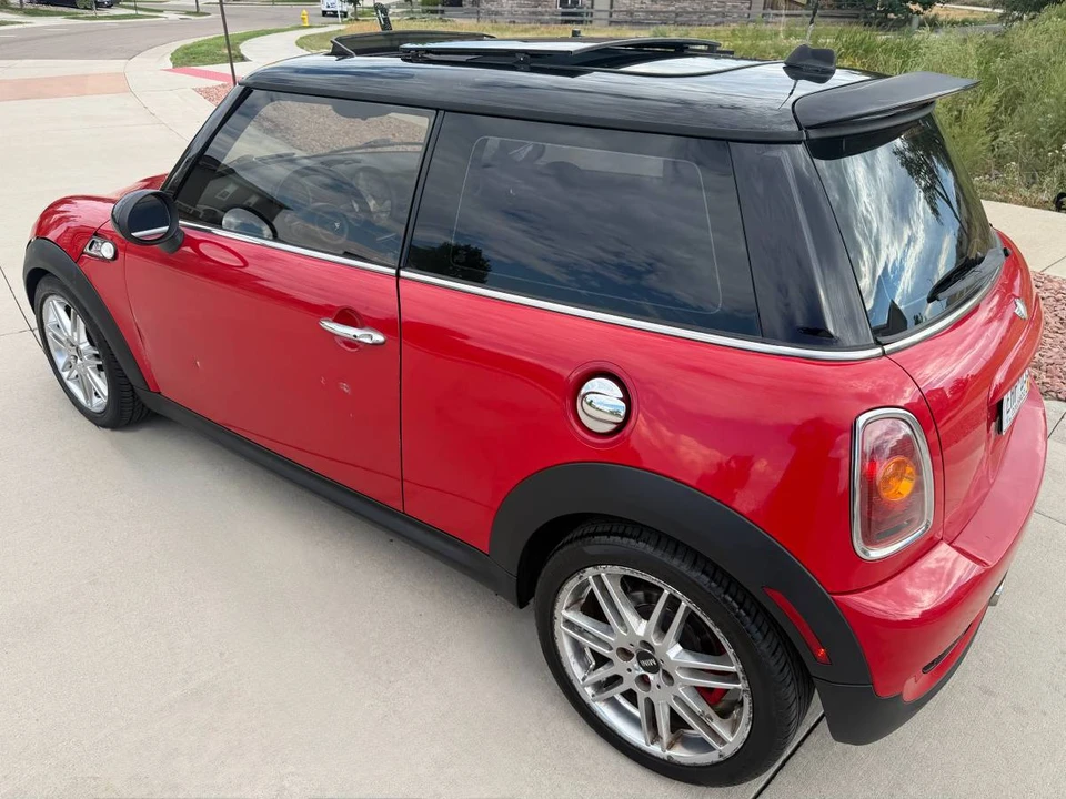 2009 Mini Mini 2nd Gen - Image 2 of 13