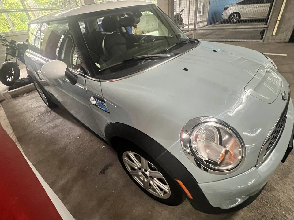 2013 Mini Coupe & Roadster - Image 6 of 11