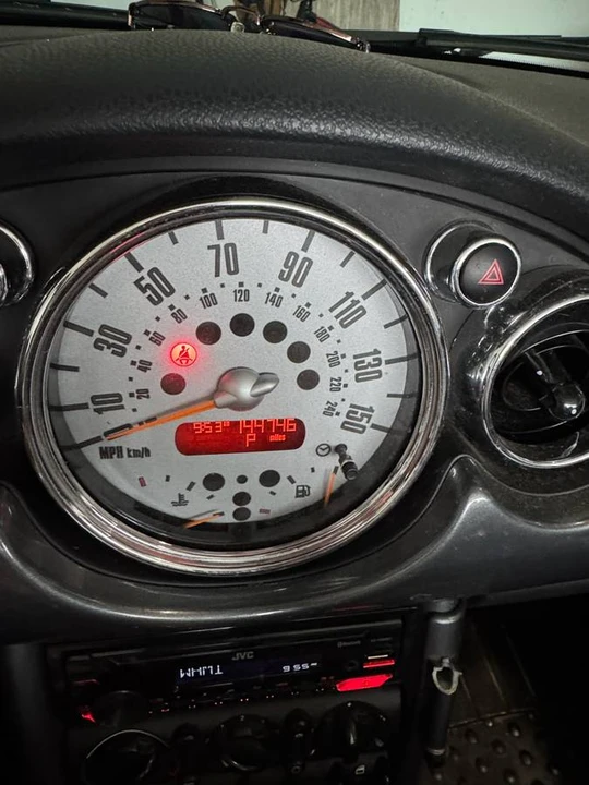 2006 Mini Mini Cooper S 1st Gen - Image 9 of 11