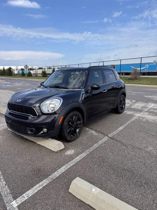 2012 Mini Mini 2nd Gen - Image 2 of 6