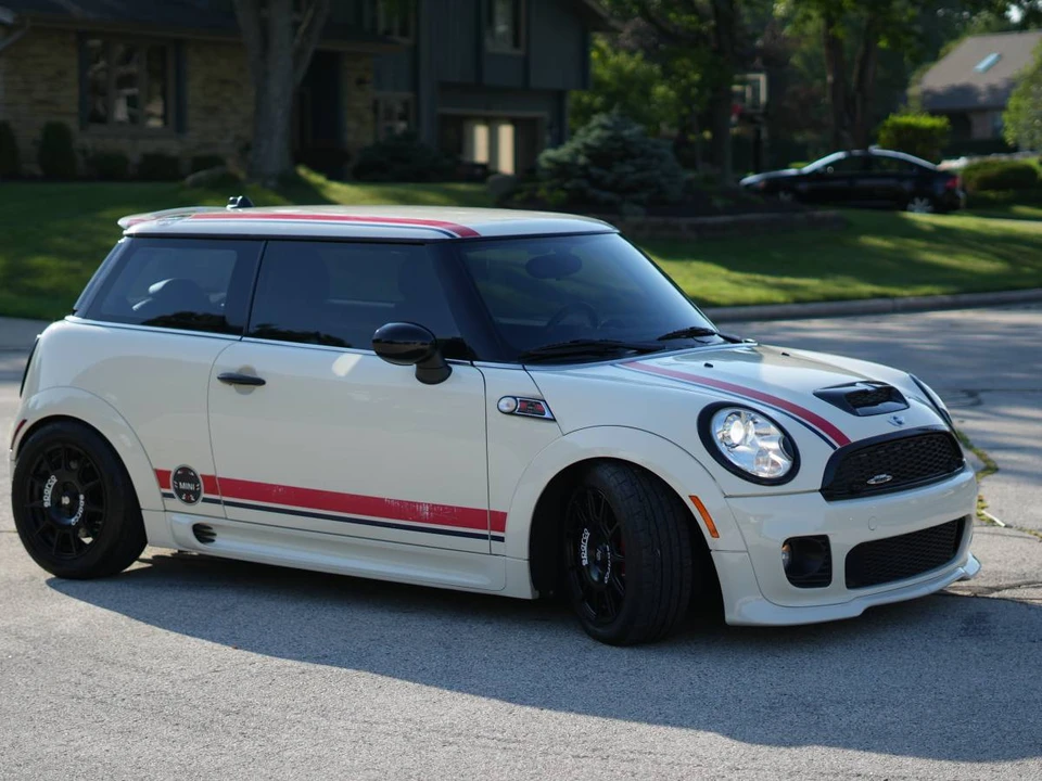 2010 Mini Mini 2nd Gen - Image 5 of 11