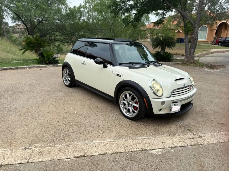 Mini Mini Cooper S 1st Gen - Image 2 of 10