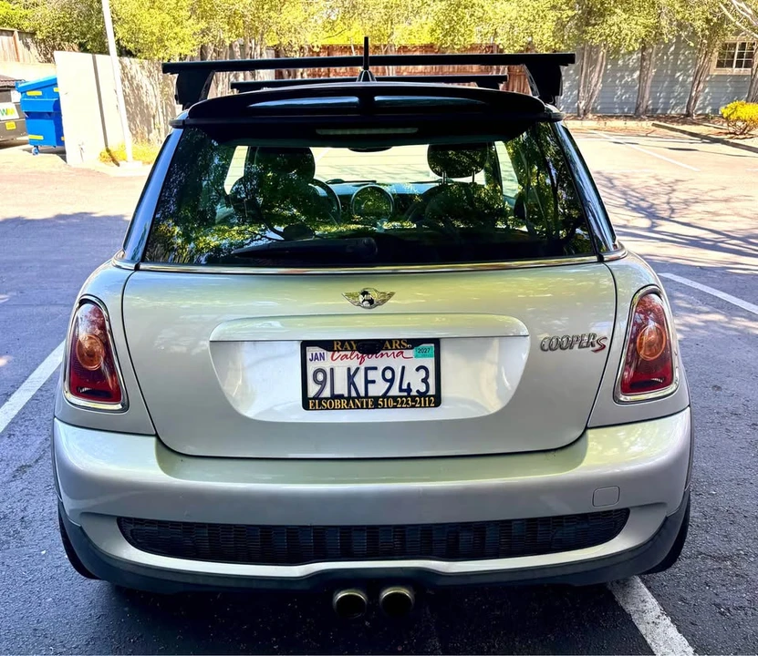 Mini Mini Cooper S 1st Gen - Image 2 of 10