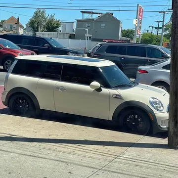 2011 Mini Cooper Clubman JCW