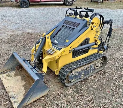 AGT Mini Skidsteer