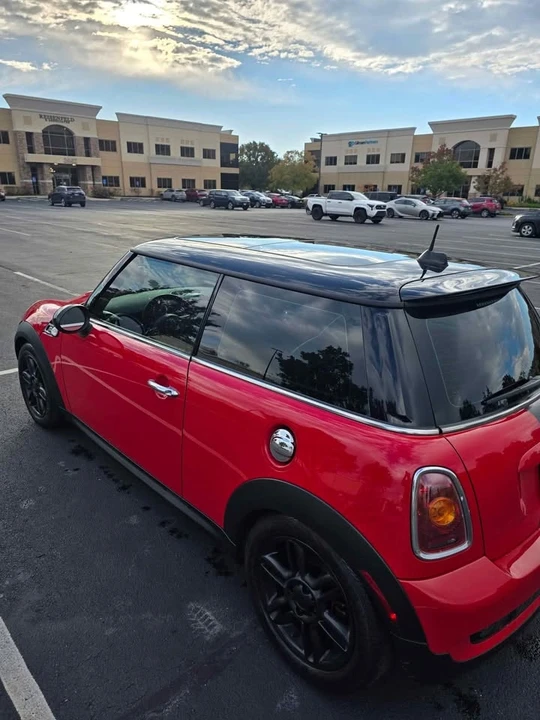 2010 Mini Mini 2nd Gen - Image 2 of 9