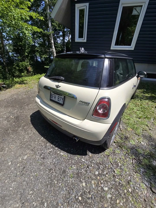 2013 Mini Mini 2nd Gen - Image 2 of 7