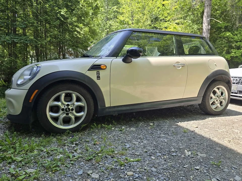 2013 Mini Mini 2nd Gen - Image 7 of 7