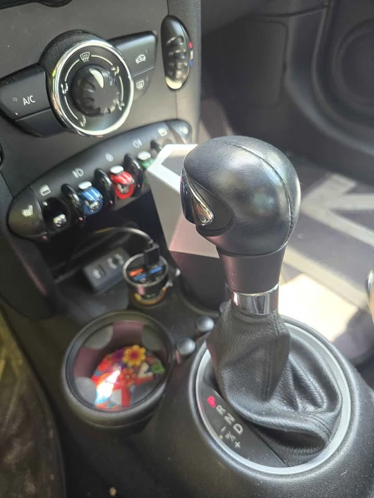 2013 Mini Mini 2nd Gen - Image 3 of 7