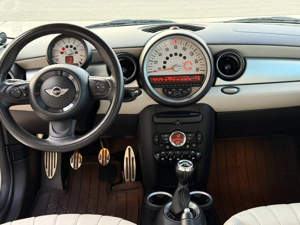2012 Mini Mini Cooper S 1st Gen - Image 9 of 24
