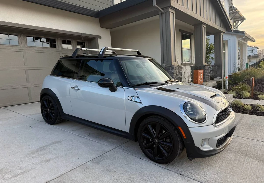 2012 Mini Mini Cooper S 1st Gen - Image 4 of 24