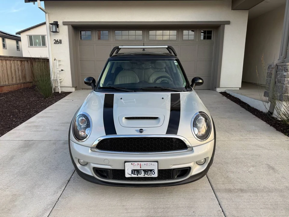 2012 Mini Mini Cooper S 1st Gen - Image 3 of 24