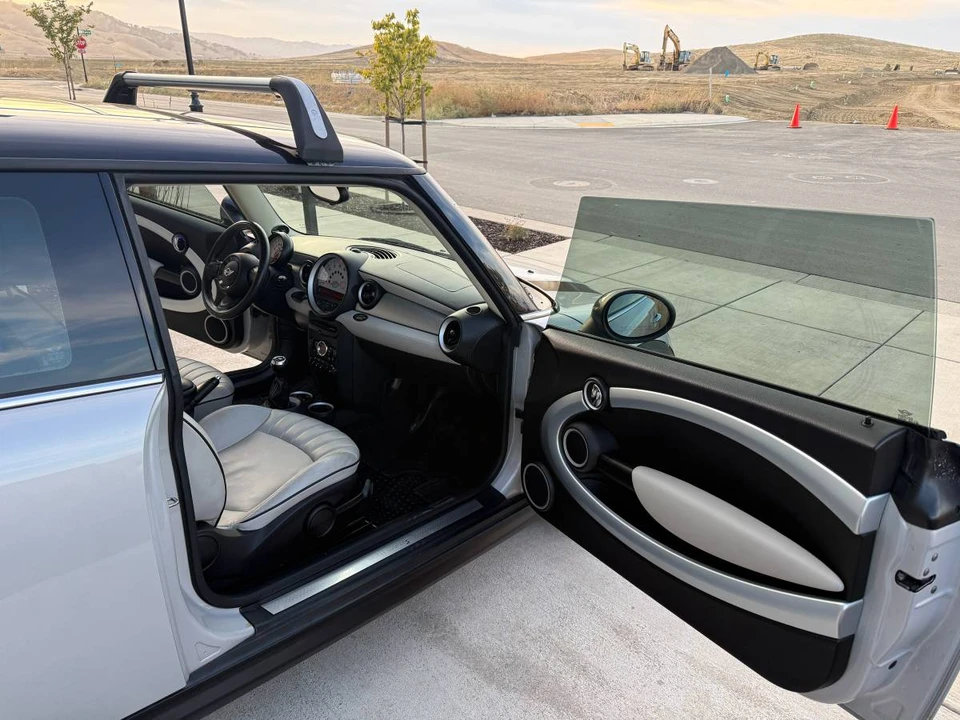 2012 Mini Mini Cooper S 1st Gen - Image 17 of 24