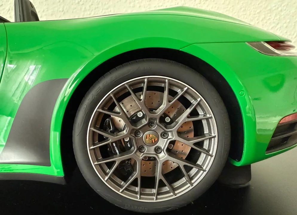 2020 Porsche 992 Carrera 4S - Image 19 of 21