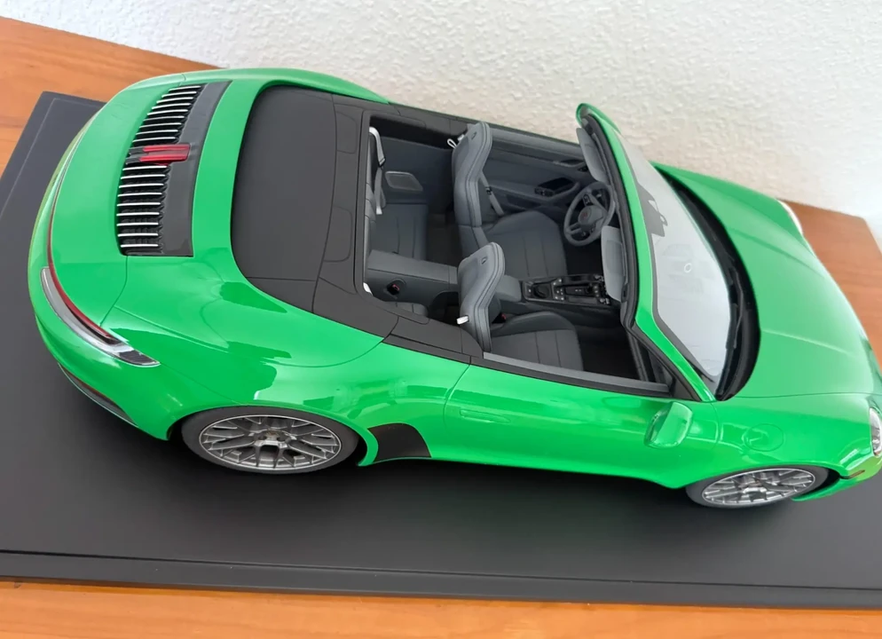 2020 Porsche 992 Carrera 4S - Image 9 of 21