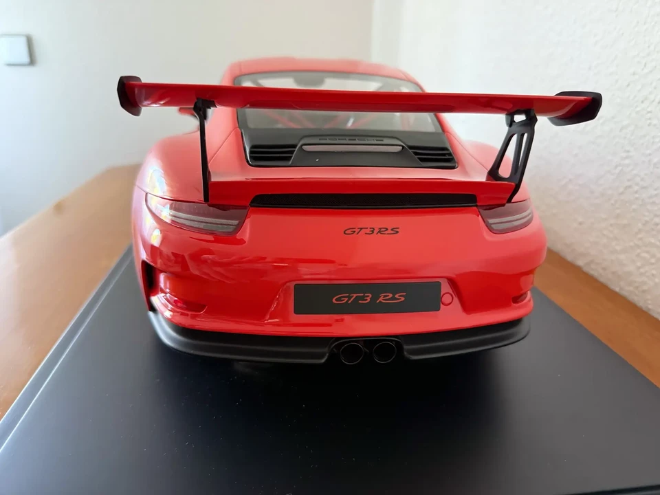 Porsche 991 GT3 RS - Image 10 of 31