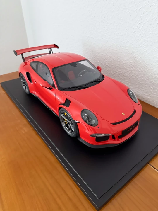 Porsche 991 GT3 RS - Image 15 of 31
