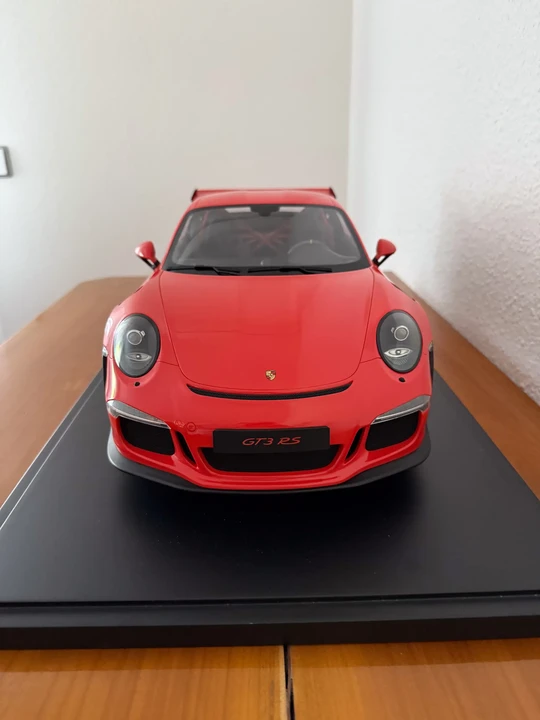 Porsche 991 GT3 RS - Image 16 of 31