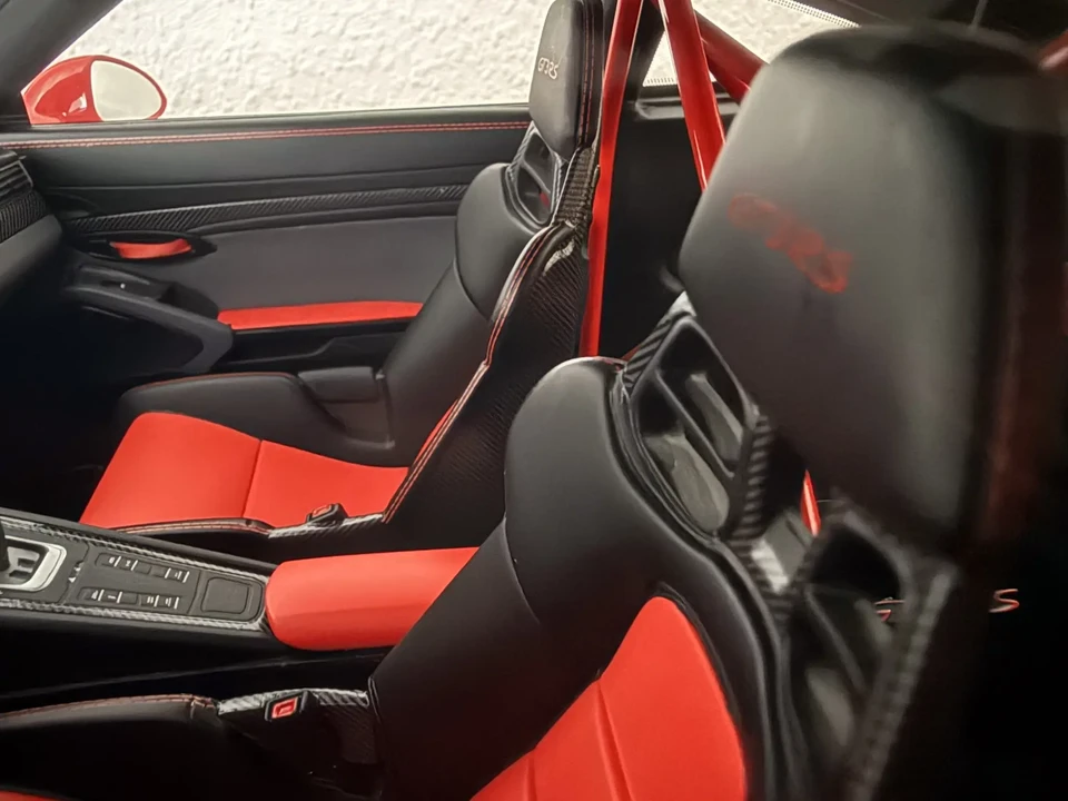 Porsche 991 GT3 RS - Image 28 of 31
