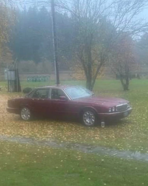 2002 Jaguar X308 XJ - Image 3 of 10