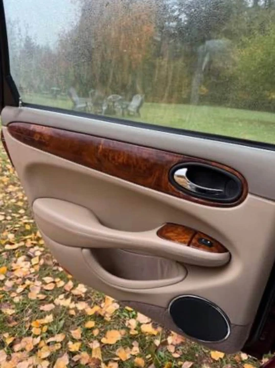 2002 Jaguar X308 XJ - Image 10 of 10