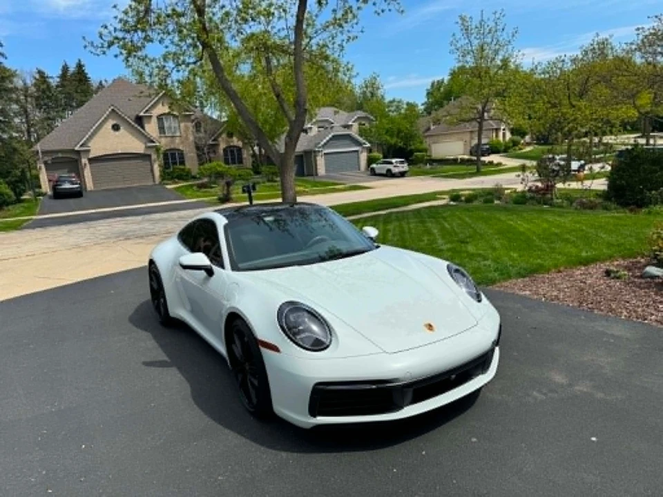 2021 Porsche 992 Carrera - Image 2 of 16