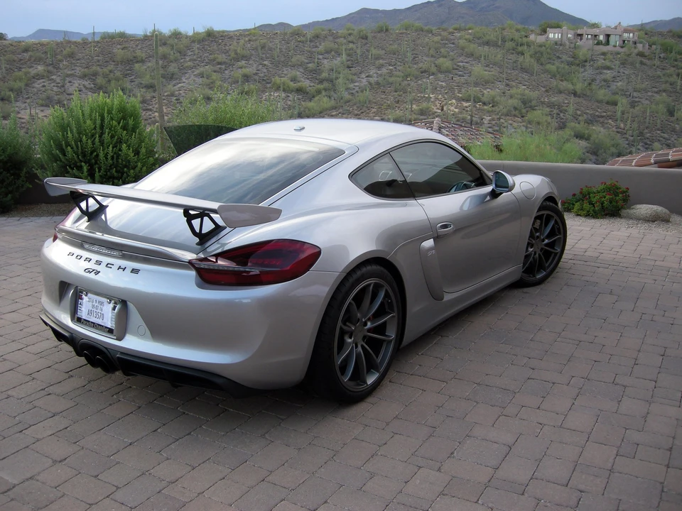 2016 Porsche 981 Cayman GT4 - Image 5 of 10