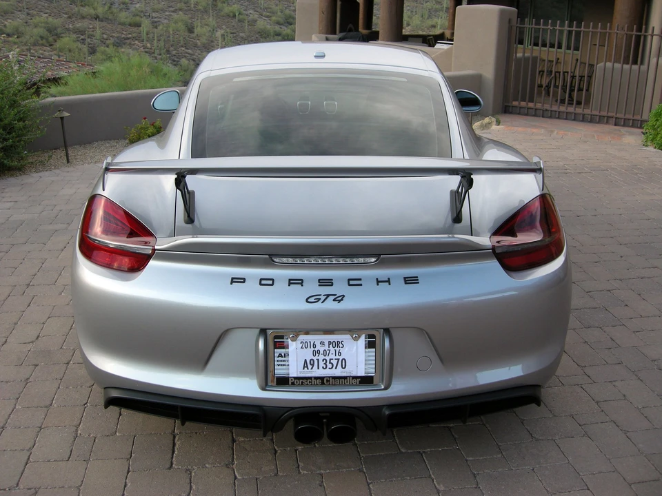 2016 Porsche 981 Cayman GT4 - Image 2 of 10