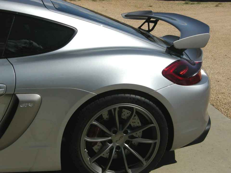 2016 Porsche 981 Cayman GT4 - Image 4 of 10