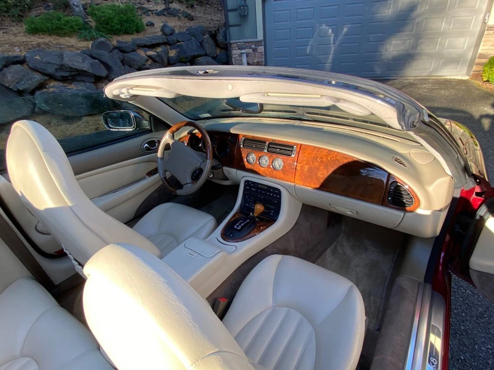 1997 Jaguar X100 XK8 - Image 12 of 22
