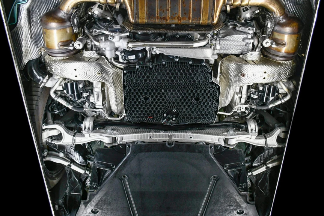 2022 Porsche 992 Turbo S - Image 7 of 8