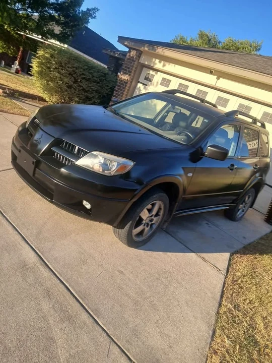 2007 Mitsubishi Outlander - Image 4 of 6
