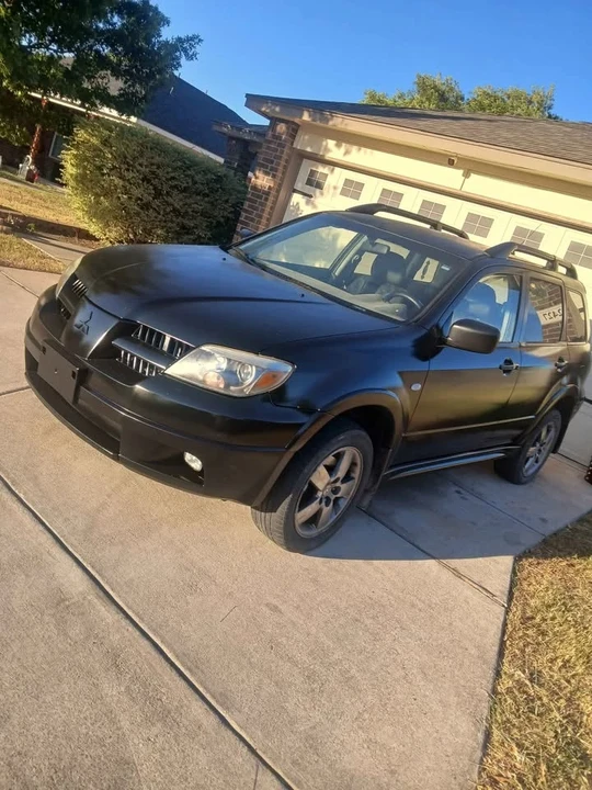 2007 Mitsubishi Outlander - Image 3 of 6