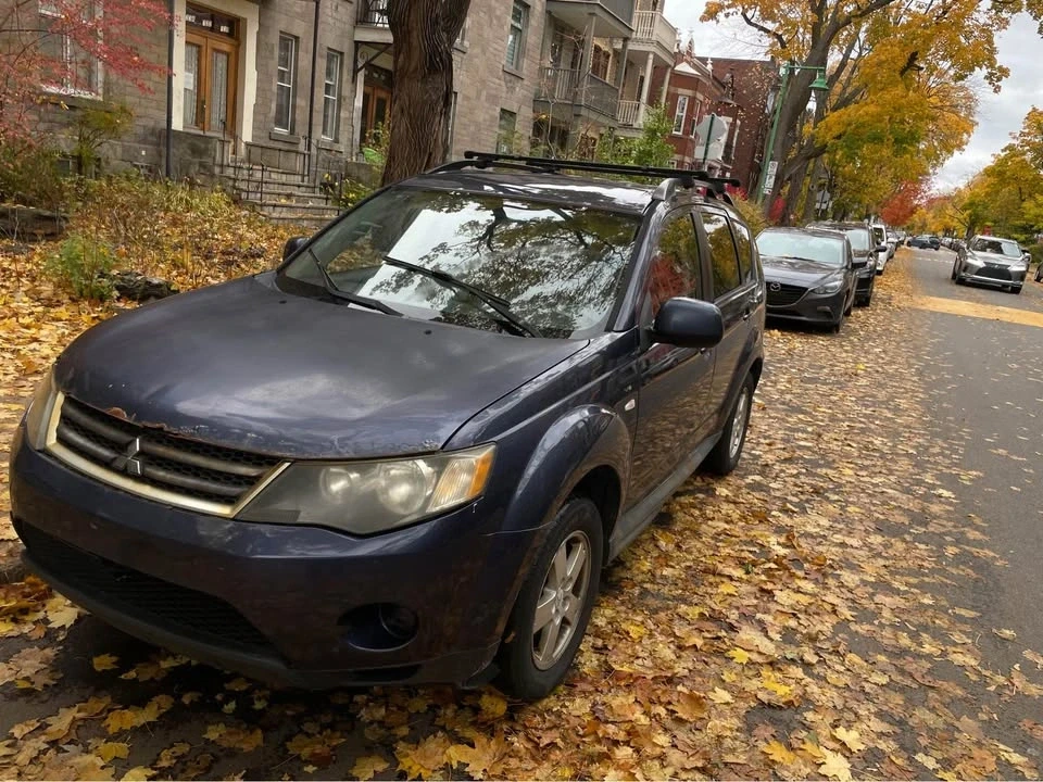 2009 Mitsubishi Outlander - Image 4 of 9