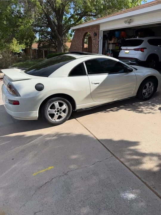 2004 Mitsubishi Eclipse 3rd Gen - Image 4 of 10