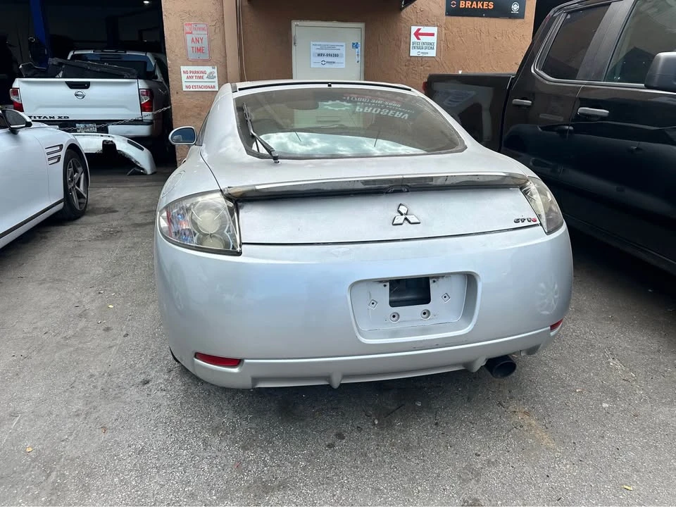 2005 Mitsubishi Eclipse 3rd Gen - Image 5 of 10