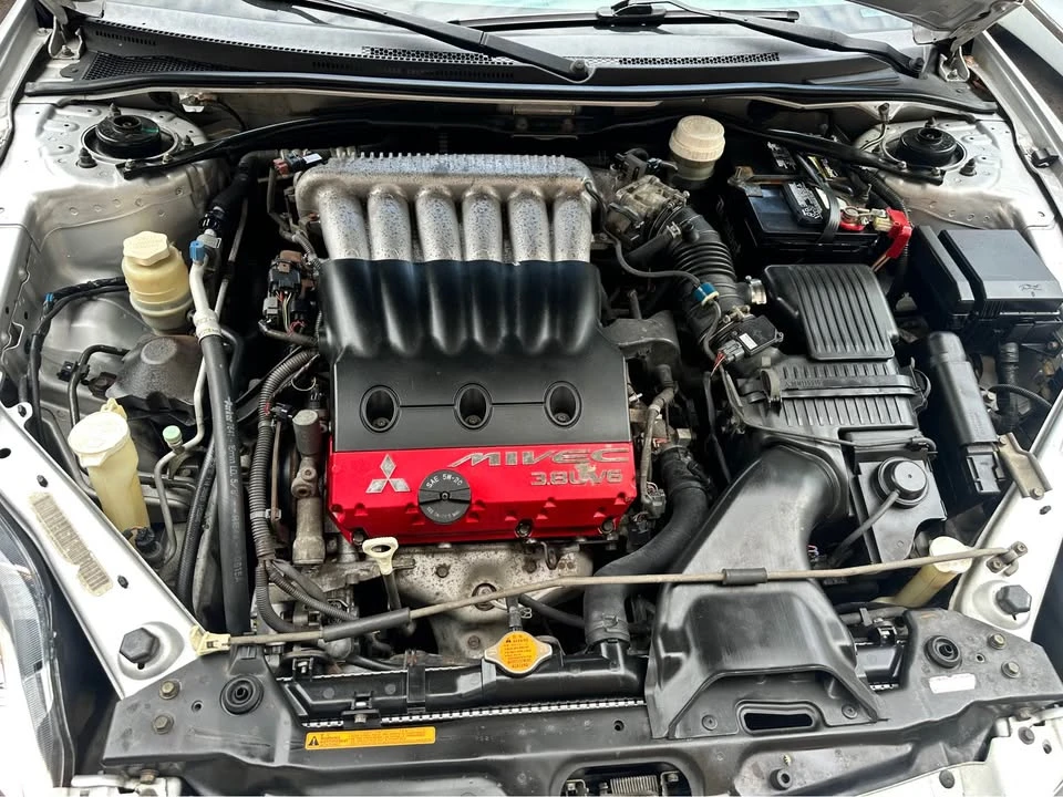 2005 Mitsubishi Eclipse 3rd Gen - Image 9 of 10