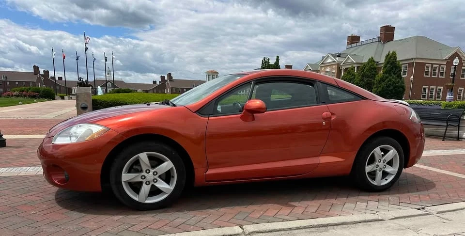 2008 Mitsubishi Eclipse 3rd Gen - Image 4 of 10