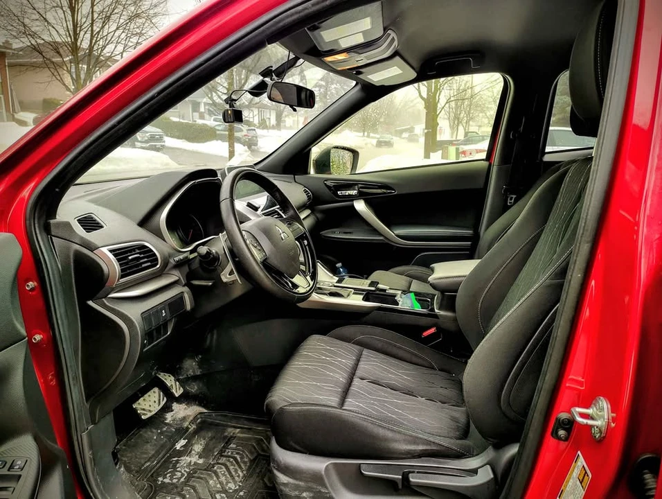2020 Mitsubishi Eclipse Cross - Image 3 of 8