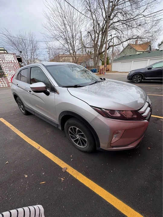 2020 Mitsubishi Eclipse Cross - Image 2 of 3