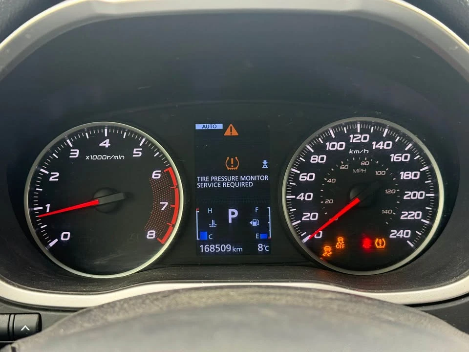 2019 Mitsubishi Eclipse Cross - Image 8 of 10